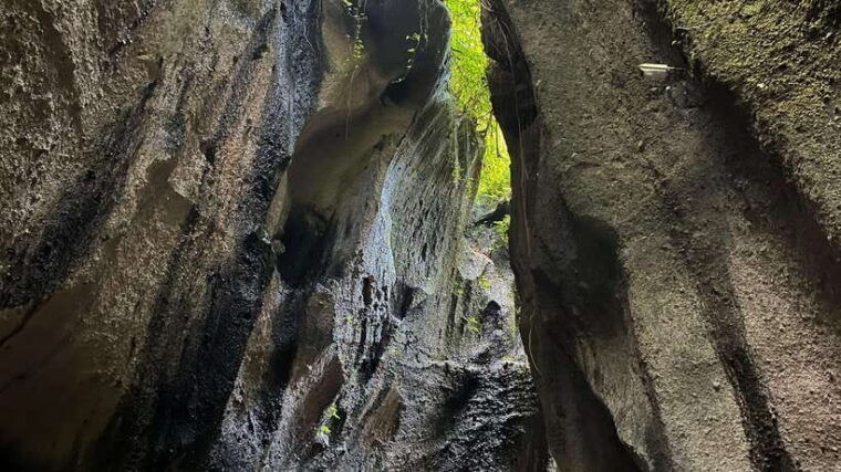 bali-besakih-temple-tukad-cepung-waterfall-penglipuran