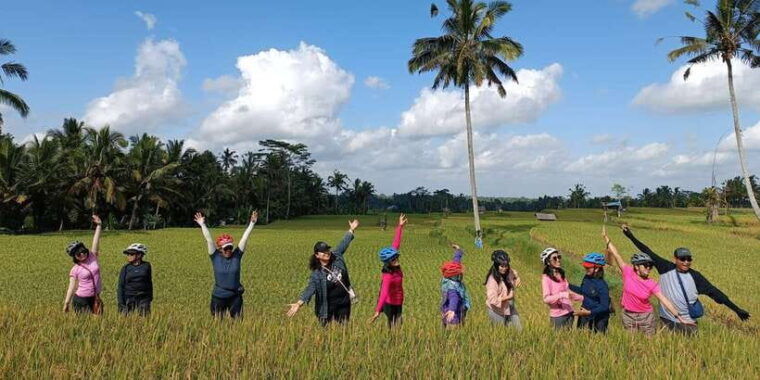 bali-natural-downhill-cycling-tour-and-visit-batur-volcano