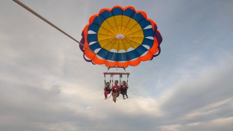 bali-parasailing-adventure-experience-at-nusa-dua-beach