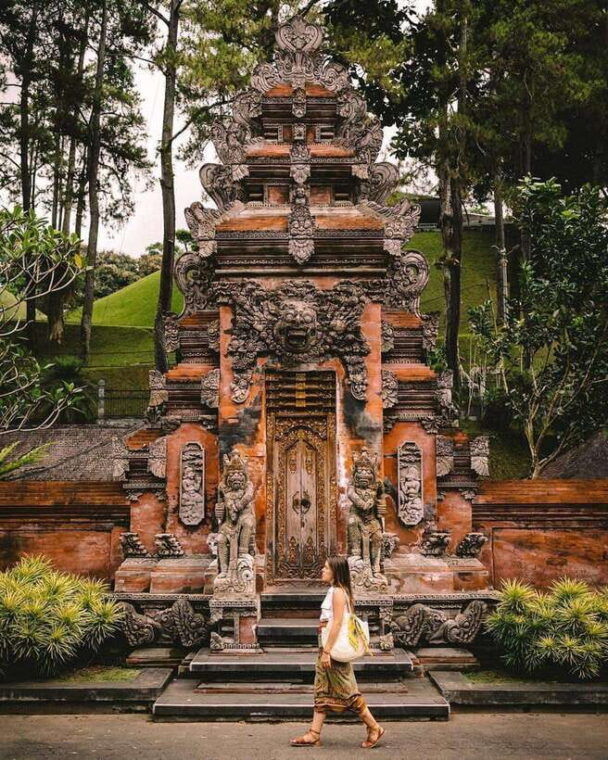 bali-temples-waterfall-and-rice-terrace-guided-tour