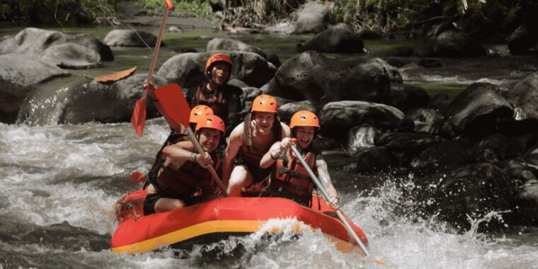 bali-ultimate-ayung-river-rafting-experience-buffet-lunch