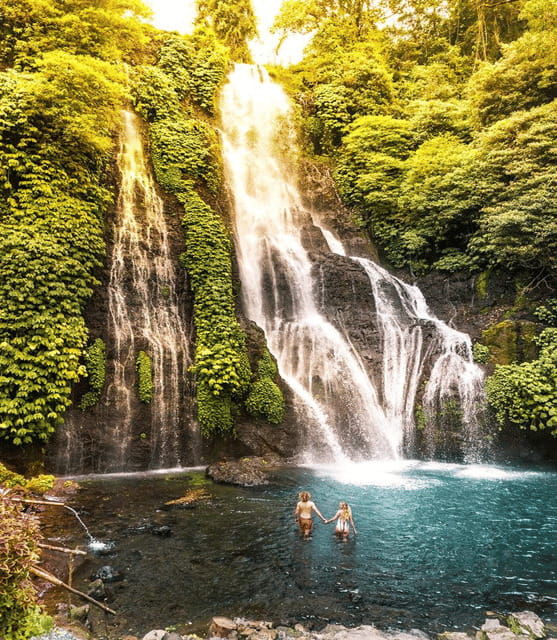 baliulun-danu-waterfalls-handara-gate-cofee-planta-tour