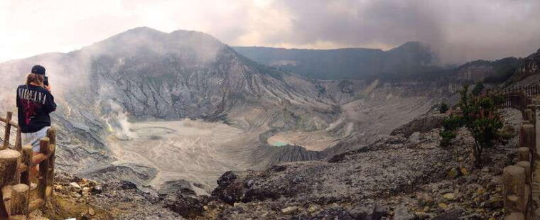 bandung-tangkuban-parahu-volcano-surrounding-areas-tour