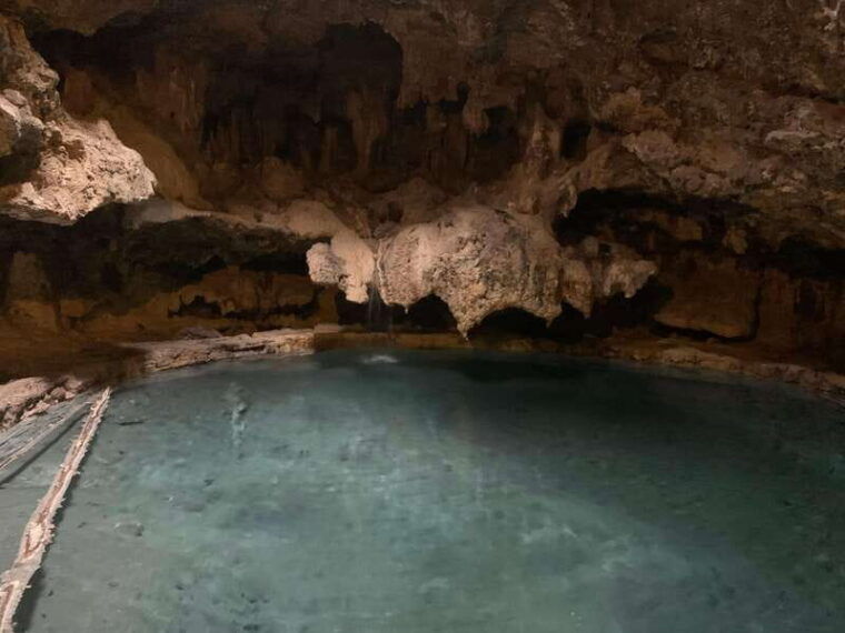 banff-gondola-hot-spring-johnston-canyon-lake-minnewanka