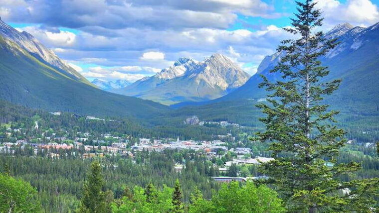 banff-private-full-day-tour-lake-louise-gondola-more