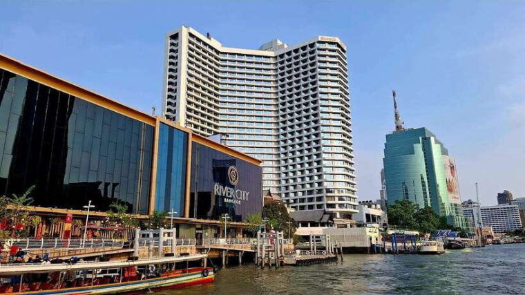 bangkok-chao-phraya-booze-cruise-with-unlimited-drinks