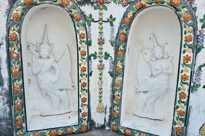 Bangkok History Temples Markets and Food Tasting - The Sum Up