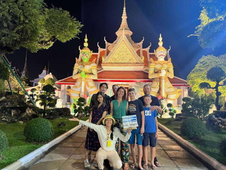 bangkok-tuk-tuk-by-night-with-chinatown-street-food-meal