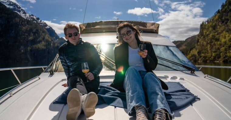 bergen-private-evening-yacht-cruise-with-snacks-and-wine
