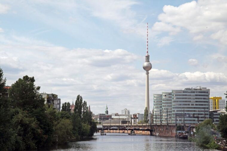 berlin-berlin-wall-and-the-cold-war-walking-tour