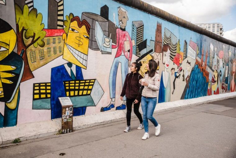 berlin-city-on-a-budget-walking-tour-with-local