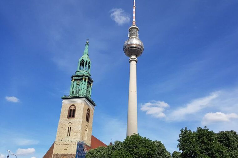 berlin-historic-center-walking-tour-with-a-real-berliner