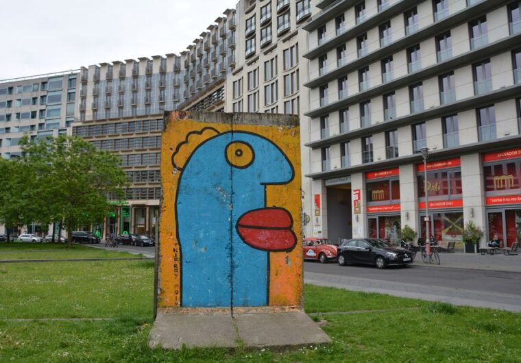 berlin-historical-sights-berlin-wall-tour-with-a-berliner