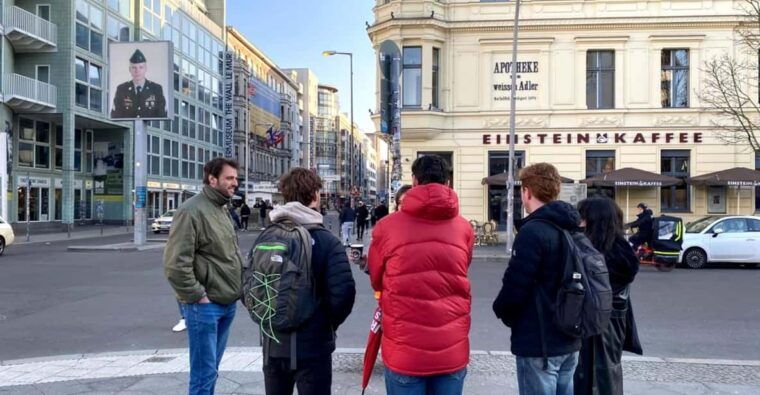 berlin-private-family-hunt-tour-with-food-stops