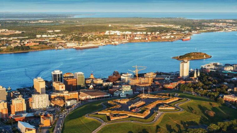 best-of-halifax-private-walking-tour-with-a-local