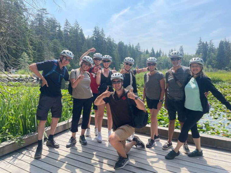 bike-vancouver-city-granville-island-gastown