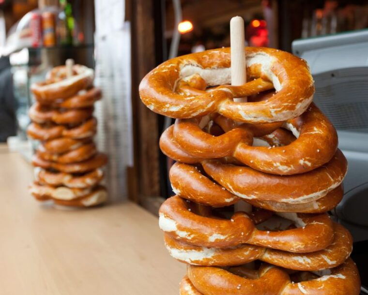 bolzano-guided-traditional-food-tour