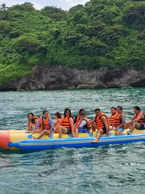 boracay-banana-boat-ride-2