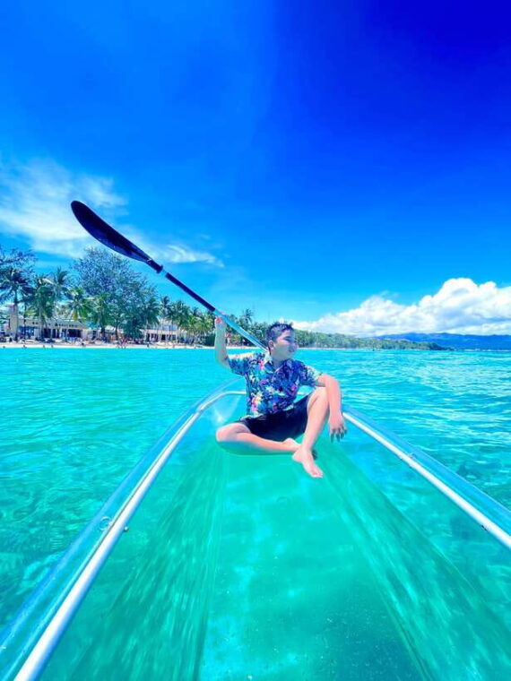 boracay-crystal-kayak-phot-op-experience