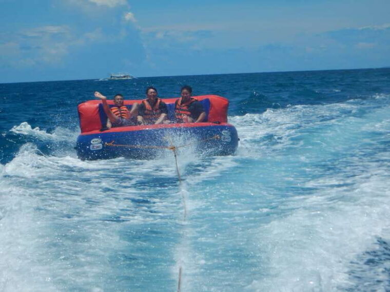 boracay-flying-donut-water-tubing-experience