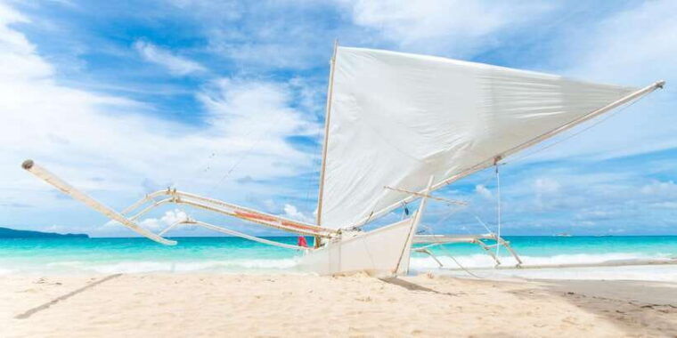 boracay-paraw-sailing-with-photos