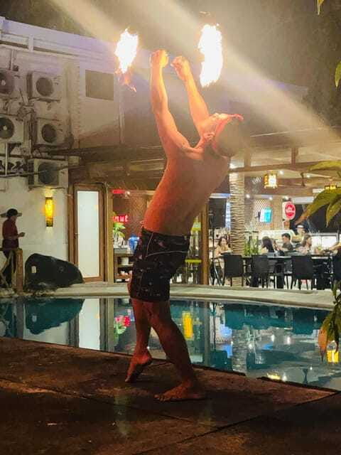 borocay-fire-dancing-show-at-red-coconut-beach-hotel
