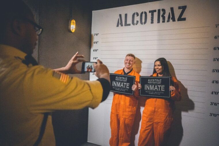 bristol-alcotraz-immersive-prison-cocktail-experience