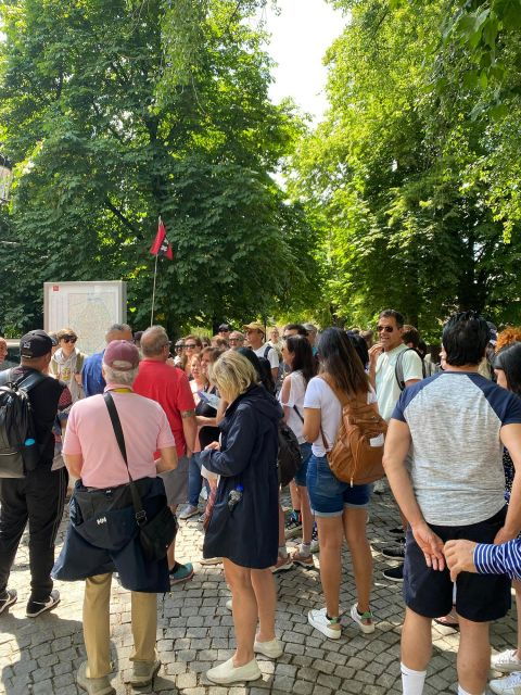 bruges-guided-walking-tour-stories-mysteries-and-people