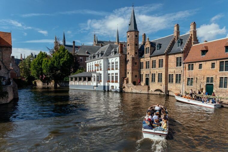 bruges-private-food-tour-10-tastings-with-locals