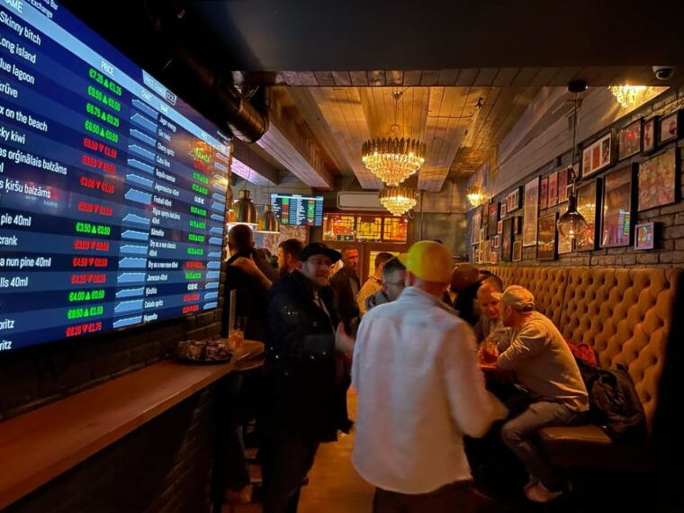 bucharest-guided-pub-crawl
