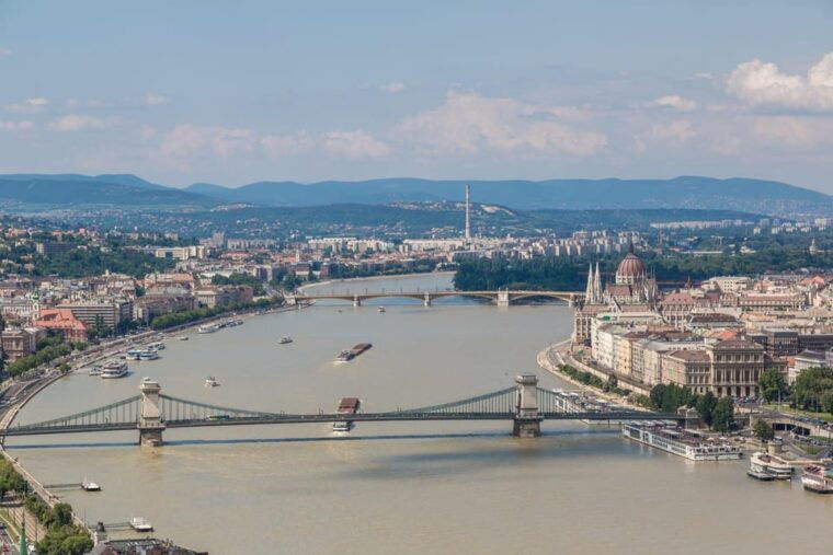 budapest-helicopter-adventure-or-sightseeing-flights