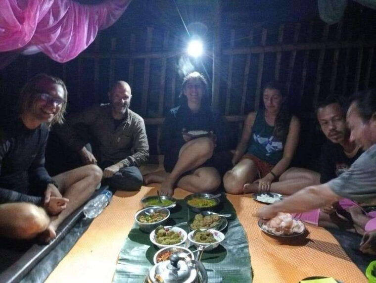bukit-lawang-a-unique-wildlife-tour-overnight-into-jungle