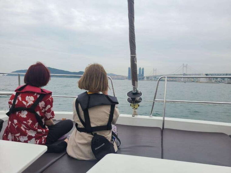 busan-night-view-tour-yacht-hwangnyeongsan-mountain