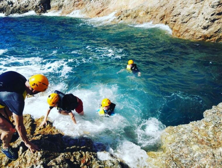 cagliari-professional-guided-coasteering-shore-excursion