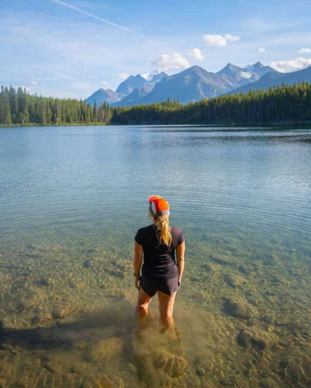 calgary-crowfoot-bow-peyto-lake-marble-canyon-day-trip