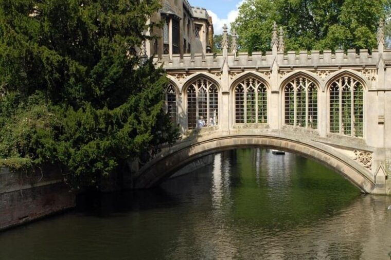cambridge-sightseeing-walking-tour-with-a-local-guide