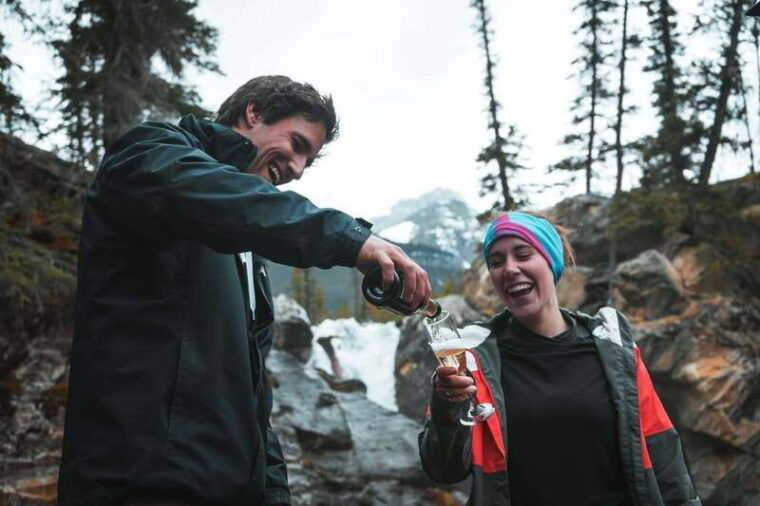 canadian-rockies-private-helicopter-tour-and-hike-for-two