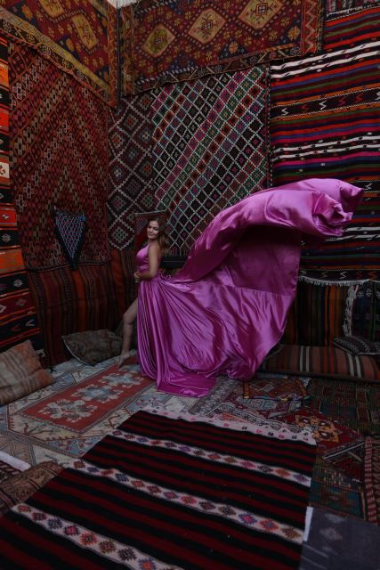 cappadocia-photo-shooting-with-flying-dress-carpet-house