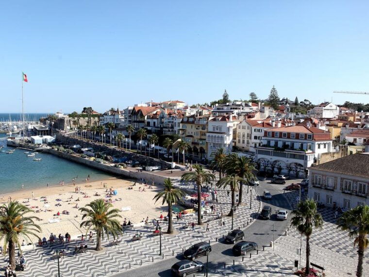 cascais-private-walking-tour-with-a-local-guide