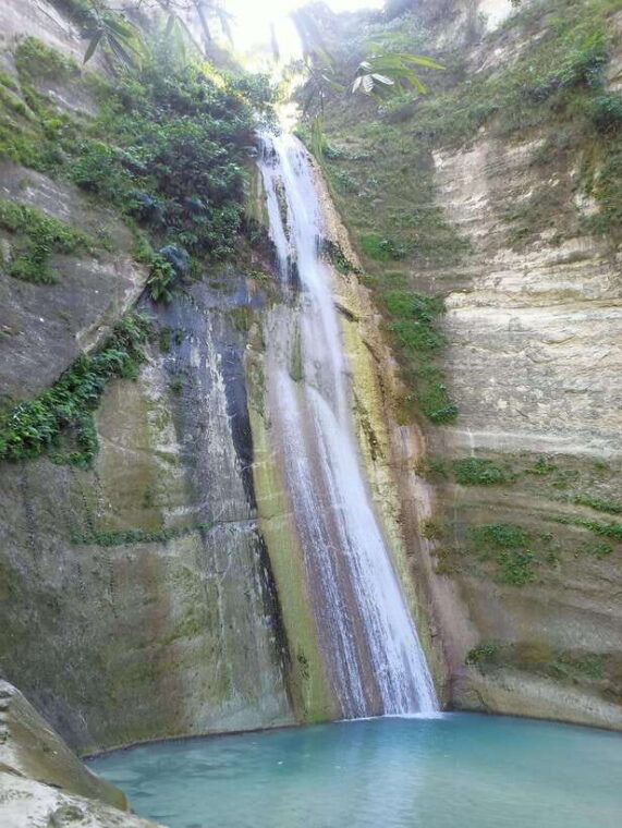 cebu-dao-inambakan-kawasan-and-mantayupan-waterfalls-trip