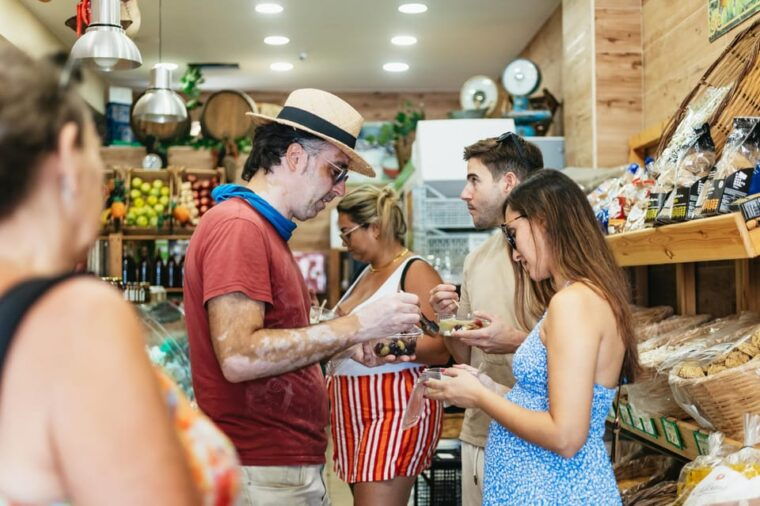 chania-old-town-highlights-guided-tour-with-street-food