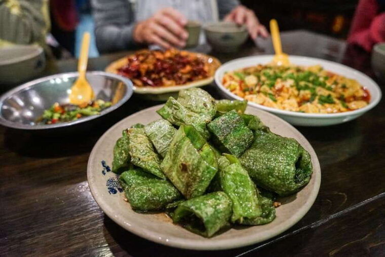 chengdu-hidden-dishes-and-beers-unesco-food-evening-tour