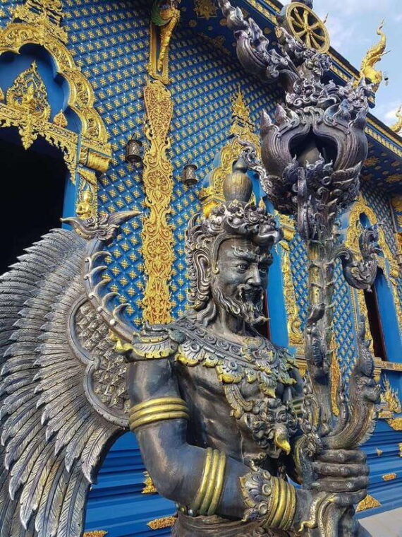 chiang-mai-chiang-rai-templeswhite-red-blue-day-tour