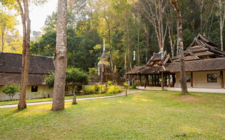 chiang-mai-doi-suthep-temple-and-waterfall-by-songtaew-trio