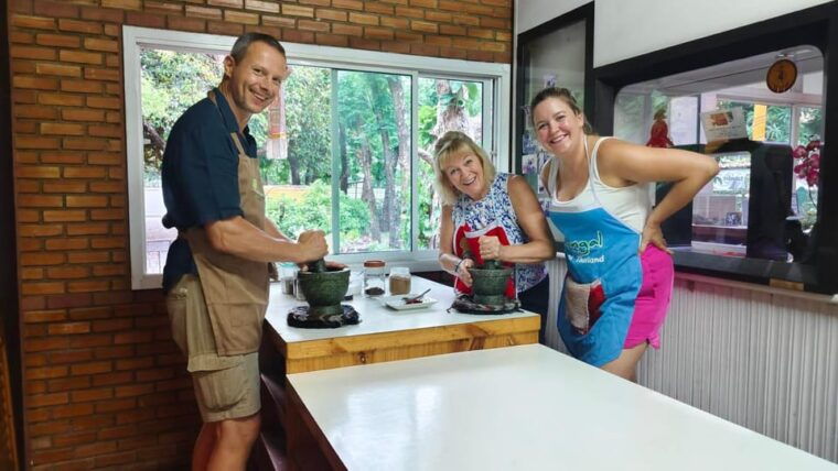 chiang-mai-morning-cooking-class-with-market-visit