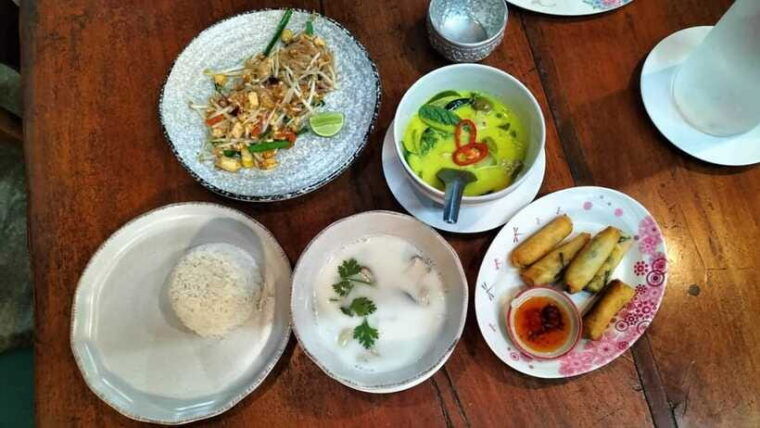 chiang-mai-small-group-thai-cooking-class-with-market-tour