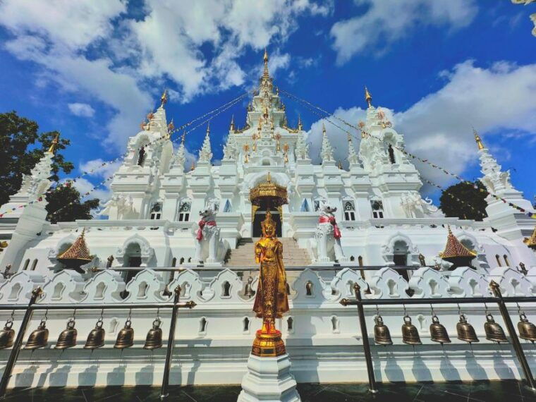 chiangmai-rainbow-cave-unseen-canyon-and-lanna-temple