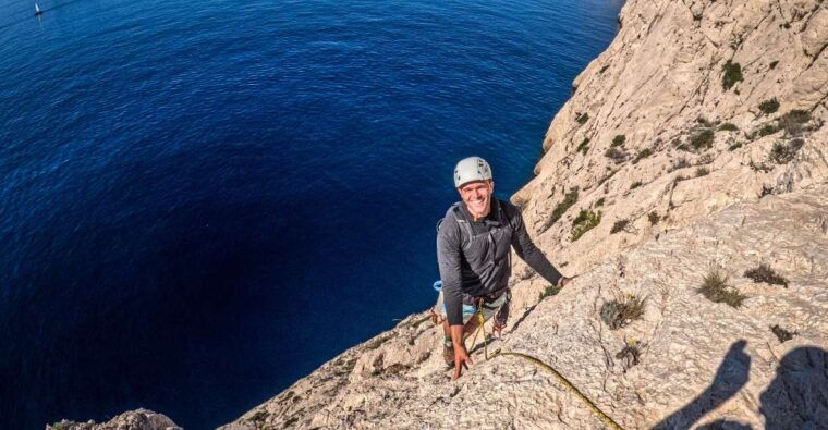 climbing-discovery-session-in-the-calanques-near-marseille