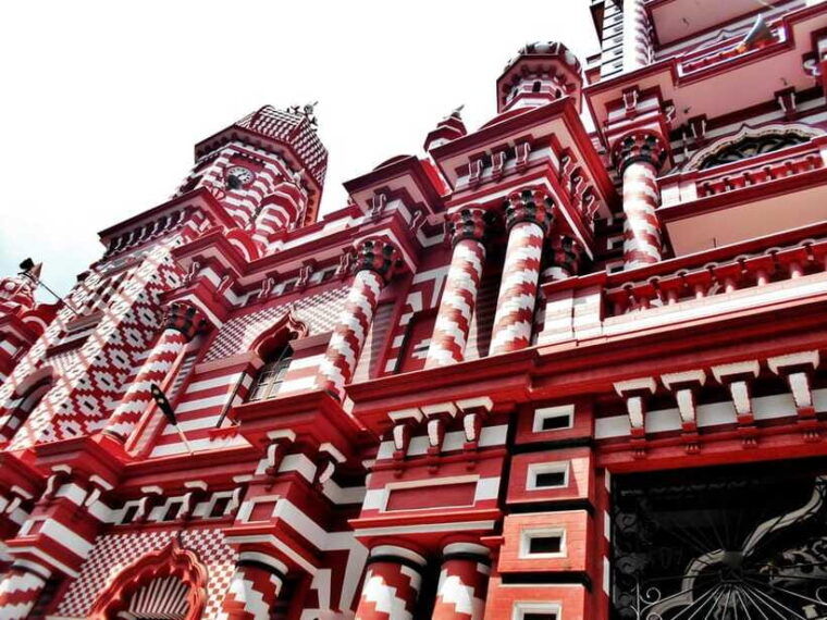 colombo-one-day-private-city-tour-with-gangaramaya-temple