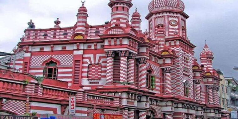 colombo-port-shore-excursions-colombo-city-kalaniya-temple